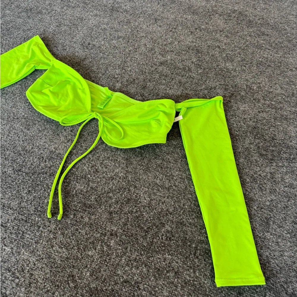 SWIM‎ SWIM LONG SLEEVE BIKINI TOP NEON GREEN SIZE XL